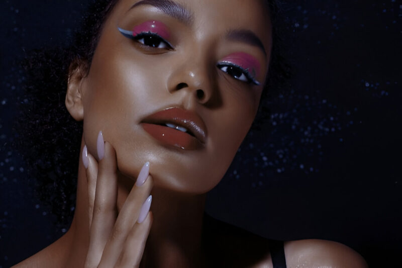 Gel Press On Nails &<br/> Cluster Lashes